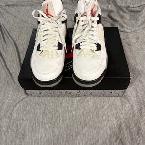 Air Jordan 4 Retro Sneakers